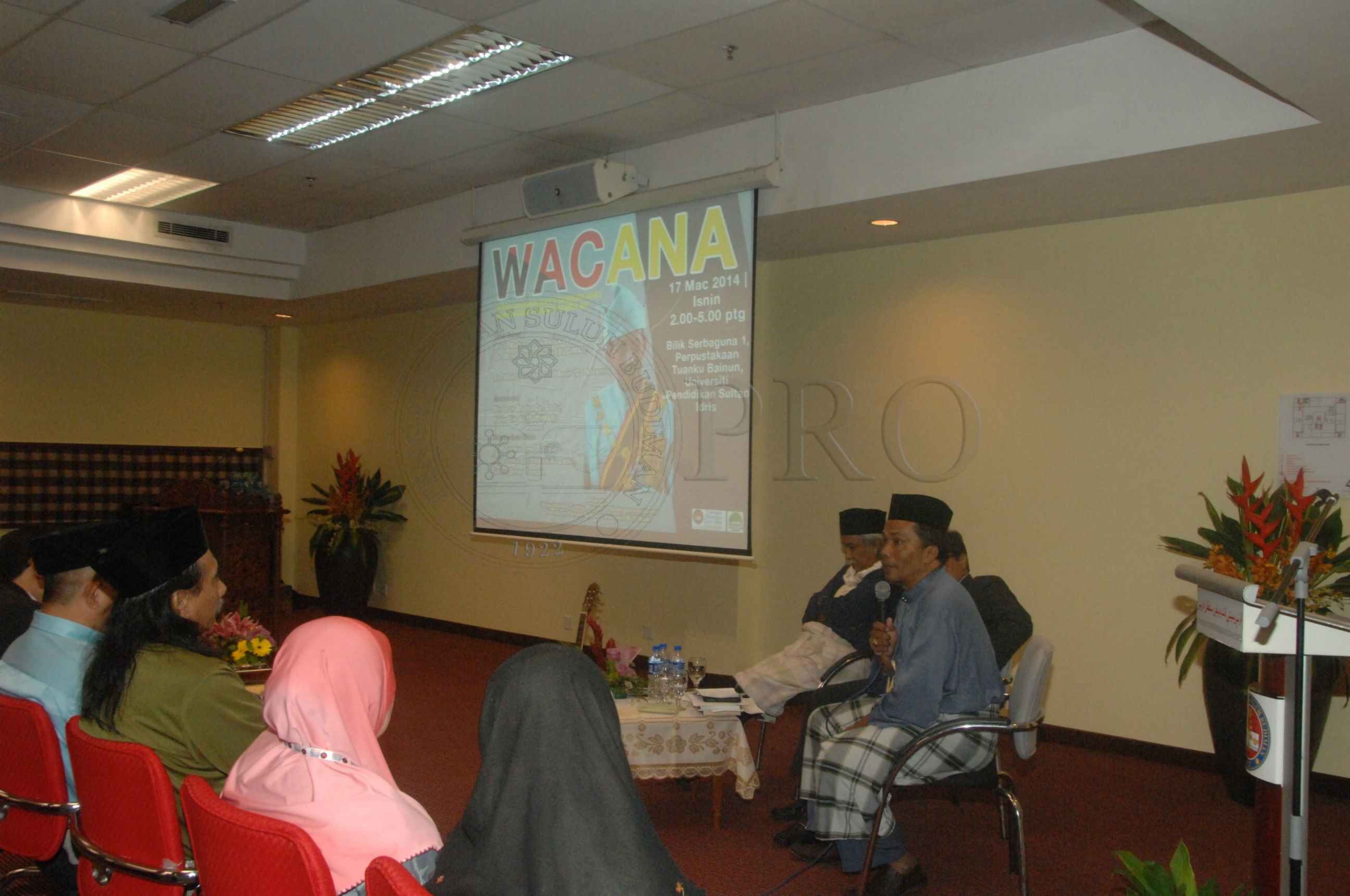 PRO 14 33 WACANA FBA 0265